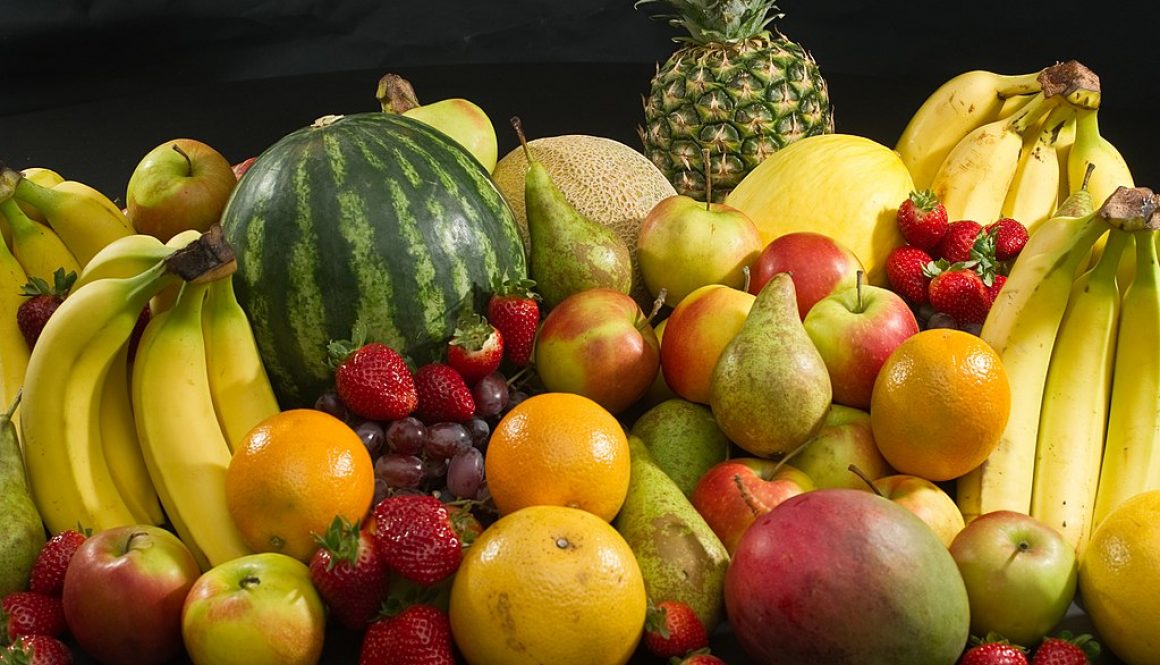 1024px Culinary_fruits_front_view